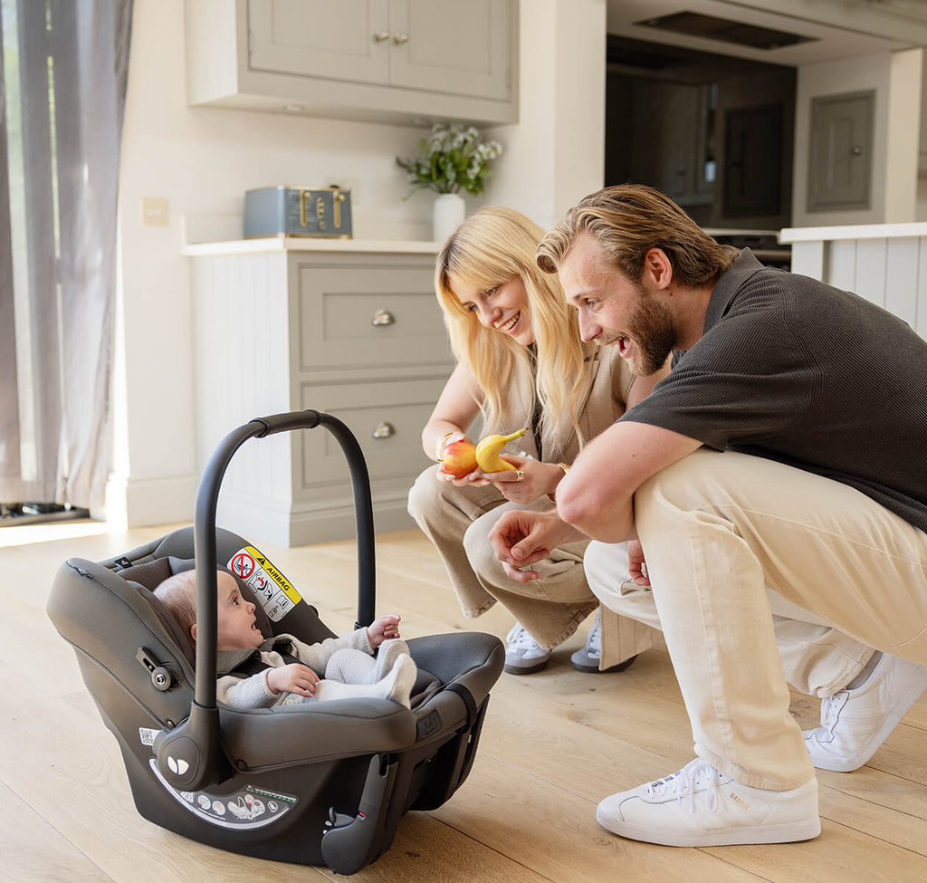 5_-_joie-baby-amp-6247_cc_v1_hr.webp