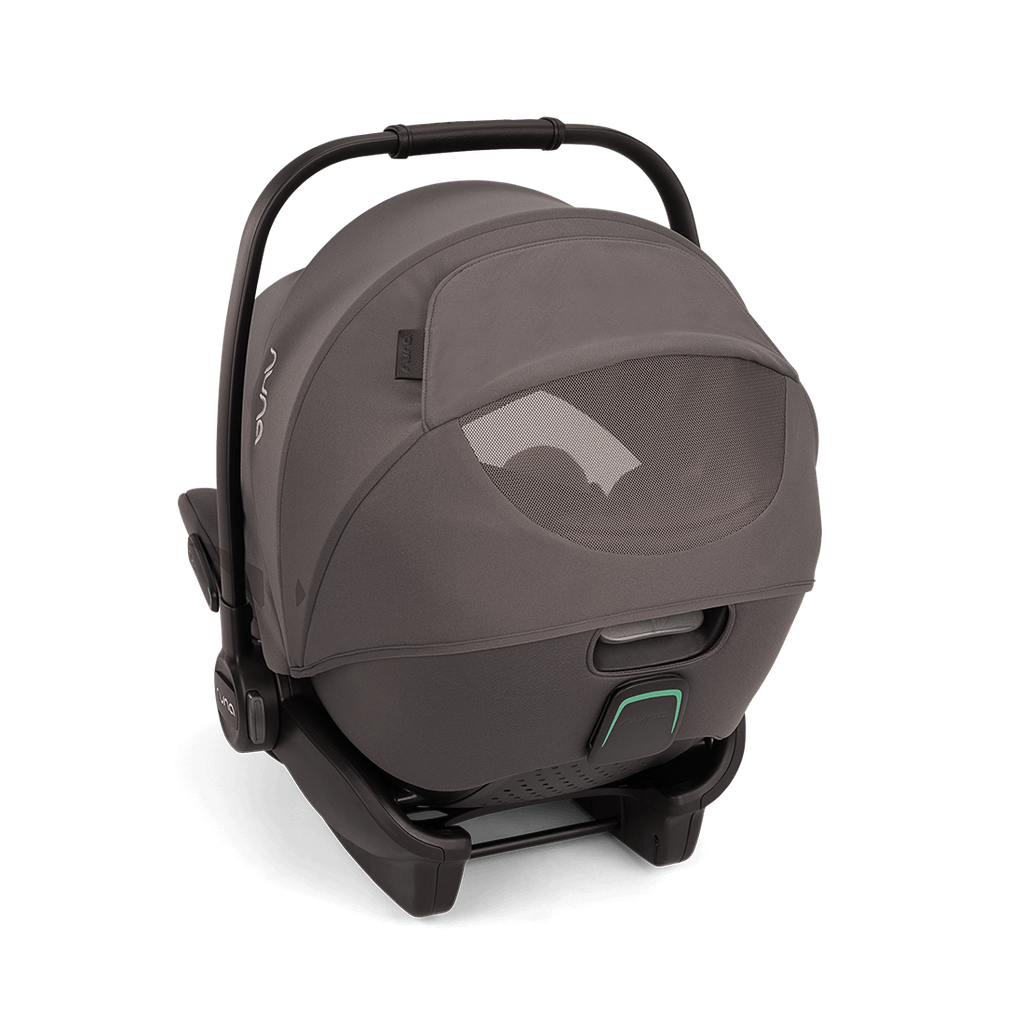 nuna_arraflex_2025_thunder_peekaboo_gl_web.webp