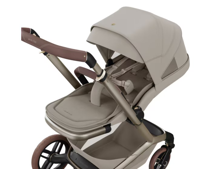 MCBS11221523400_F5_2026_maxicosi_stroller_fame_sapphiresand_firstclasscomfort_3qrt.webp