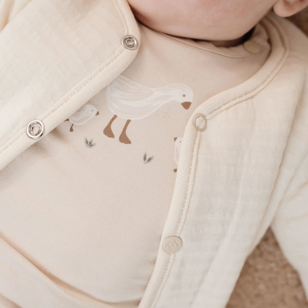 0030630_vest-beige-newborn-naturals-little-goose.jpg.webp